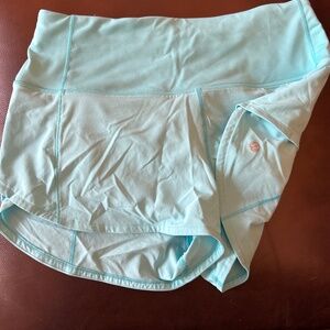 Lululemon size 6 shorts